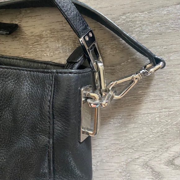 Micheal Kors | Black Crossbody with Silver Hardware - Picture 4 of 4